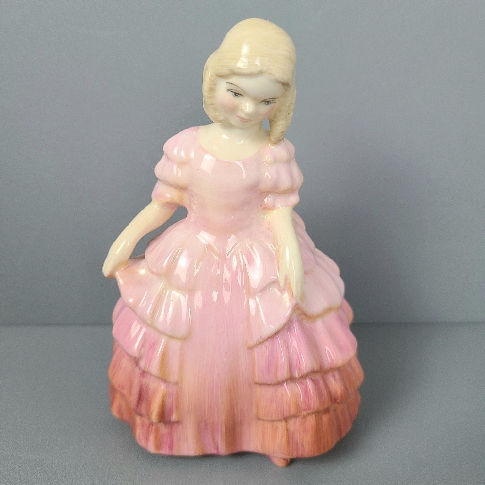 Royal Doulton Rose H.N.1368 Made In England Figurine